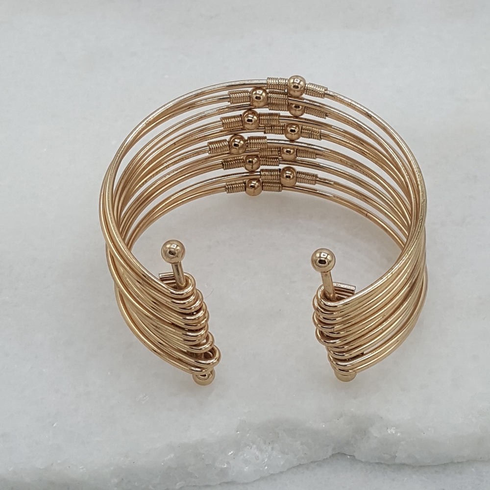 ✔Gold Stacked Cuff Bracelet with Small Gold Beads - Picture 3 of 7
